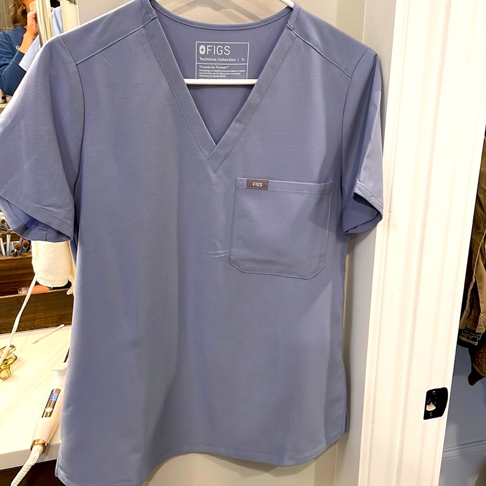 Figs scrubs